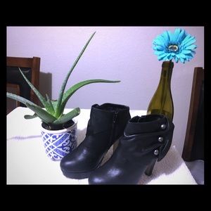 High heel boots size 7.5